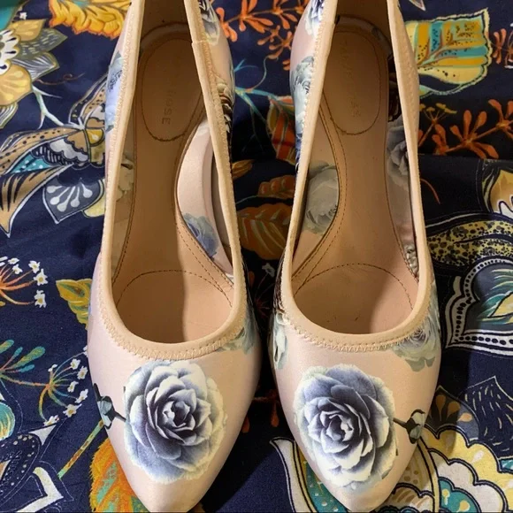 Taryn Rose Shoes Pale Pink Taryn Rose Heels Poshmark